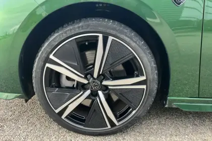 Photo 68 Peugeot 308  PHEV 180 e-EAT8