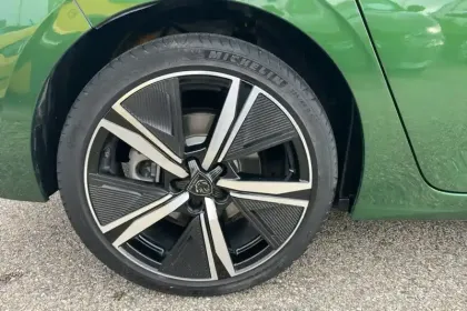 Photo 70 Peugeot 308  PHEV 180 e-EAT8