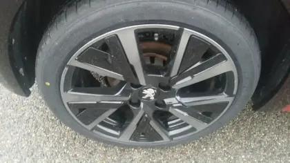 Photo 13 Peugeot 208  PureTech 100 S&S BVM6