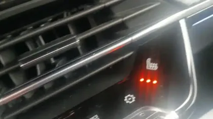 Photo 23 Peugeot 208  PureTech 100 S&S BVM6