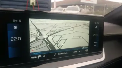 Photo 21 Peugeot 208  PureTech 100 S&S BVM6