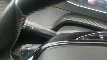 Photo 19 Peugeot 208  PureTech 100 S&S BVM6