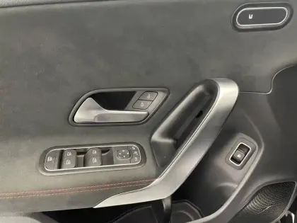 Photo 25 Mercedes CLA  Shooting Brake 250 e 8G-DCT