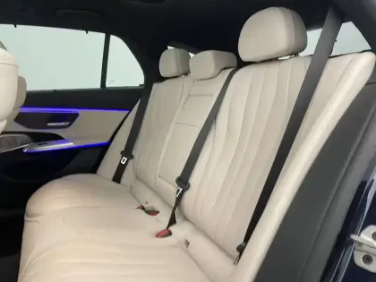 Photo 15 Mercedes Classe E  Break 300 de Hybrid EQ 9G-Tronic 4MATIC