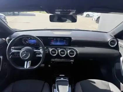 Photo 10 Mercedes CLA  Shooting Brake 200 d 8G-DCT