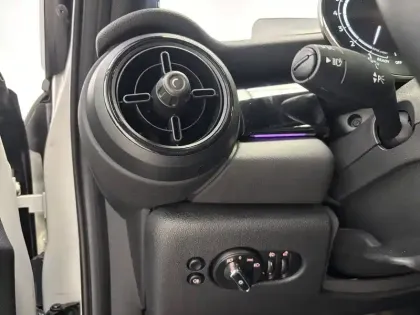 Photo 43 Mini Mini Hatch 5 Portes Cooper 136 ch DKG7