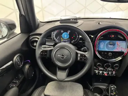 Photo 8 Mini Mini Hatch 5 Portes Cooper 136 ch DKG7