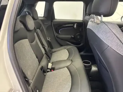 Photo 21 Mini Mini Hatch 5 Portes Cooper 136 ch DKG7