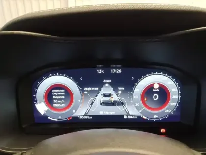 Photo 32 Nissan Juke  DIG-T 114