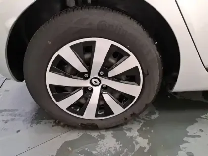 Photo 13 Renault Clio  TCe 90