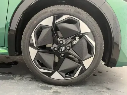 Photo 12 Renault Clio  E-Tech full hybrid 160 ch