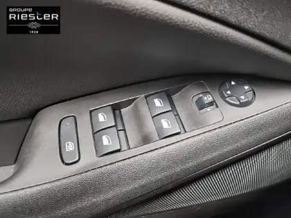 Photo 18 Opel Crossland X  1.2 Turbo 110 ch