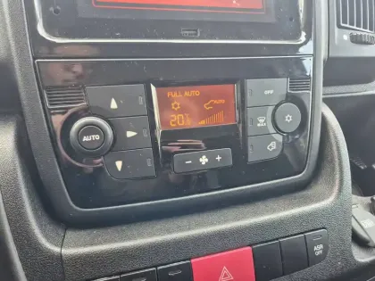 Photo 50 Peugeot Boxer  TOLE 3.3 T L2H2 BLUEHDI 140 S&S BVM6