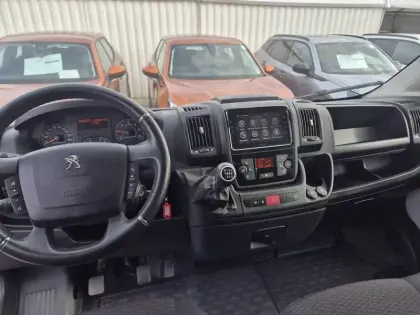 Photo 68 Peugeot Boxer  TOLE 3.3 T L2H2 BLUEHDI 140 S&S BVM6