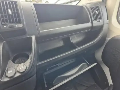 Photo 29 Peugeot Boxer  TOLE 3.3 T L2H2 BLUEHDI 140 S&S BVM6