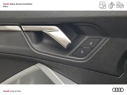 Photo 32 Audi Q3  35 TFSI 150 ch