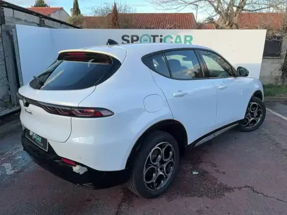 Photo 33 Alfa Romeo Tonale  1.5 Ibrida 160 ch VGT TCT7
