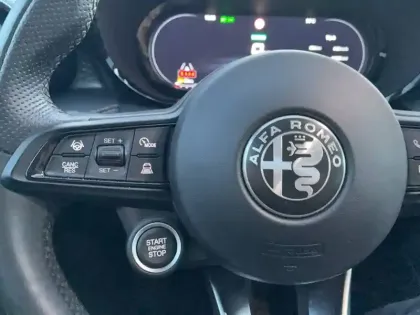 Photo 20 Alfa Romeo Tonale  1.5 Ibrida 160 ch VGT TCT7
