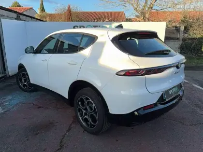 Photo 12 Alfa Romeo Tonale  1.5 Ibrida 160 ch VGT TCT7