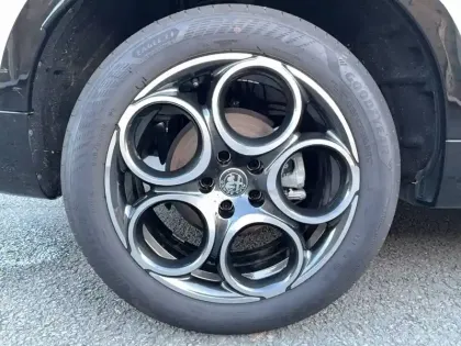 Photo 19 Alfa Romeo Tonale  1.5 Ibrida 160 ch VGT TCT7