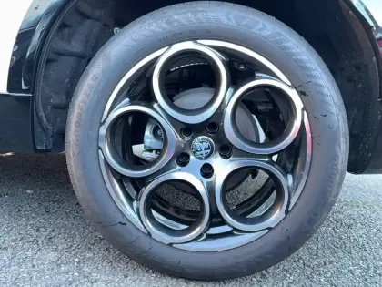 Photo 8 Alfa Romeo Tonale  1.5 Ibrida 160 ch VGT TCT7