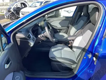 Photo 24 Renault Clio  E-Tech full hybrid 145 ch GSR2