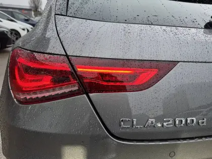 Photo 18 Mercedes CLA  Shooting Brake 200 d 8G-DCT