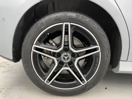 Photo 18 Mercedes Classe A  250 e Hybrid EQ 8G-DCT