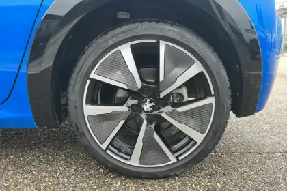 Photo 13 Peugeot 208  Electrique 50 kWh 136ch