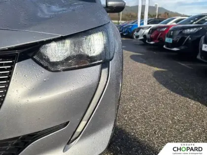 Photo 21 Peugeot 208  Electrique 50 kWh 136ch