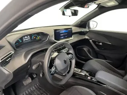 Photo 6 Peugeot 2008  Electrique 50 kWh 136 ch
