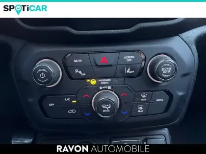 Photo 19 Jeep Renegade  1.3 Turbo T4 190 ch PHEV AT6 4xe eAWD