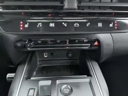 Photo 19 Citroën C5 aircross  Hybride Rechargeable 225 e-EAT8