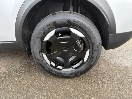 Photo 12 Opel Frontera  1.2 Turbo Hybrid 110 ch e-DCT6