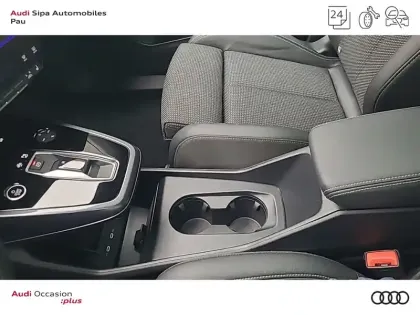 Photo 25 Audi Q4  e-tron 45 285 ch 82 kWh