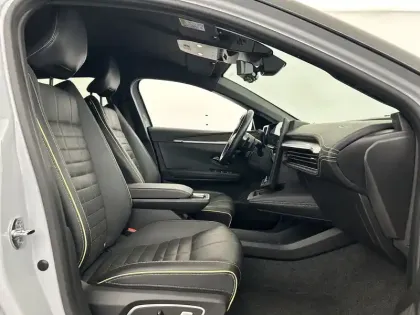 Photo 11 Renault Megane  E-Tech 220 ch autonomie confort AC7