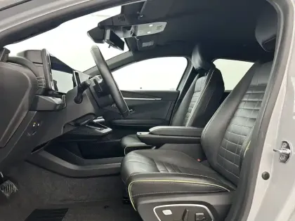 Photo 17 Renault Megane  E-Tech 220 ch autonomie confort AC7