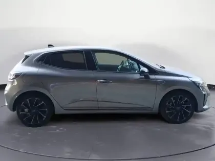 Photo 5 Renault Clio  E-Tech full hybrid 145 ch GSR2