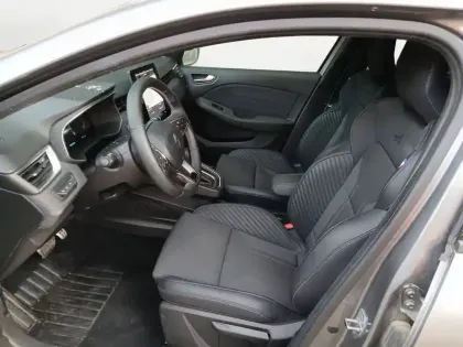 Photo 9 Renault Clio  E-Tech full hybrid 145 ch GSR2