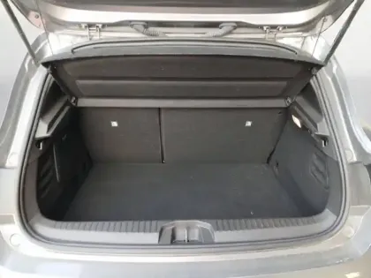 Photo 11 Renault Clio  E-Tech full hybrid 145 ch GSR2