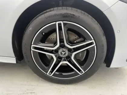 Photo 12 Mercedes Classe A  250 e Hybrid EQ 8G-DCT