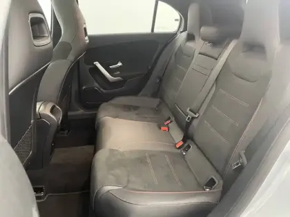 Photo 15 Mercedes Classe A  250 e Hybrid EQ 8G-DCT