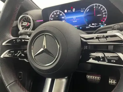 Photo 23 Mercedes Classe A  250 e Hybrid EQ 8G-DCT