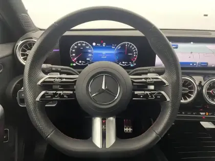 Photo 22 Mercedes Classe A  250 e Hybrid EQ 8G-DCT