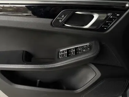 Photo 35 Porsche Macan  S 3.0 354 ch