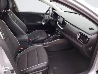 Photo 14 Kia Stonic  1.0 T-GDi 100 ch DCT7