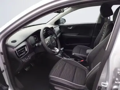 Photo 8 Kia Stonic  1.0 T-GDi 100 ch DCT7