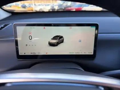 Photo 22 Leapmotor C10  REEV 28.4 kWh - 158 kW