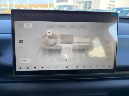 Photo 21 Leapmotor C10  REEV 28.4 kWh - 158 kW