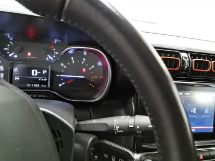 Photo 29 Citroën C3 Aircross  PureTech 110 S&S EAT6